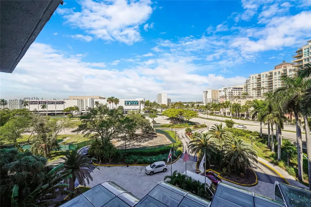 2670 E Sunrise Boulevard Fort Lauderdale FL 33304