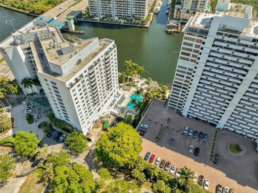 2670 E Sunrise Boulevard Fort Lauderdale FL 33304