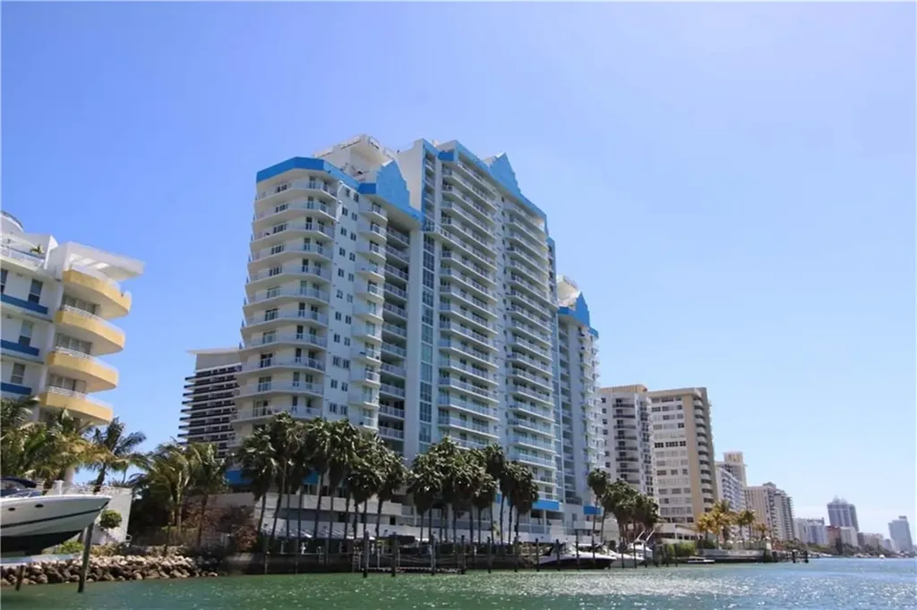 2670 E Sunrise Boulevard Fort Lauderdale FL 33304