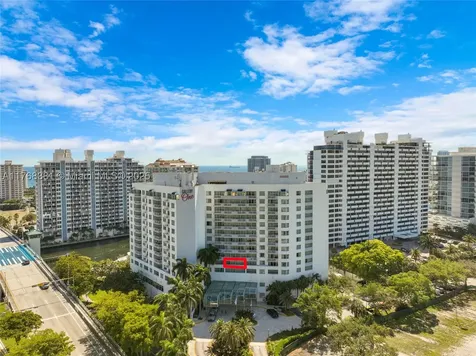 2670 E Sunrise Boulevard Fort Lauderdale FL 33304