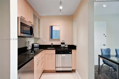 2670 E Sunrise Boulevard Fort Lauderdale FL 33304