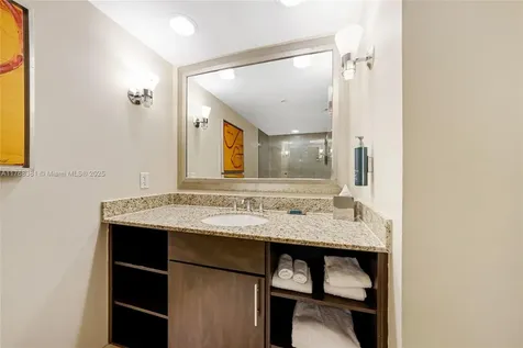 2670 E Sunrise Boulevard Fort Lauderdale FL 33304