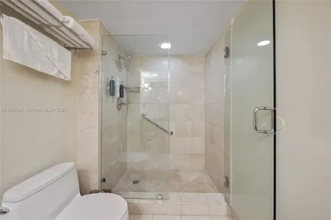 2670 E Sunrise Boulevard Fort Lauderdale FL 33304