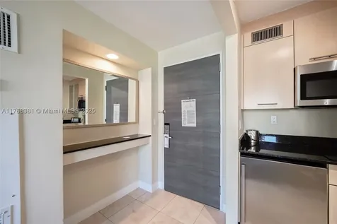 2670 E Sunrise Boulevard Fort Lauderdale FL 33304