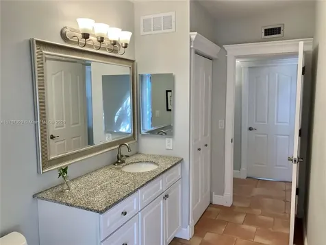 20240 SW 50th Place Southwest Ranches FL 33332