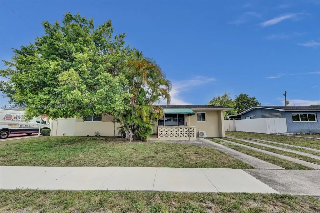 534 W 53rd Terrace Hialeah FL 33012