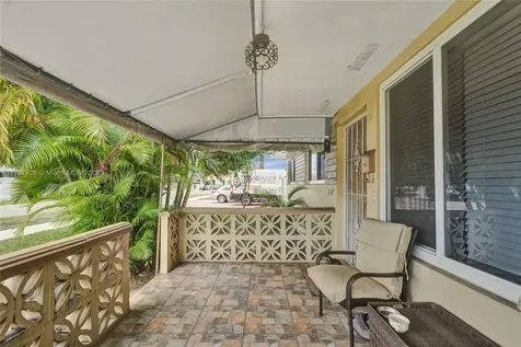 534 W 53rd Terrace Hialeah FL 33012