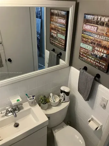534 W 53rd Terrace Hialeah FL 33012