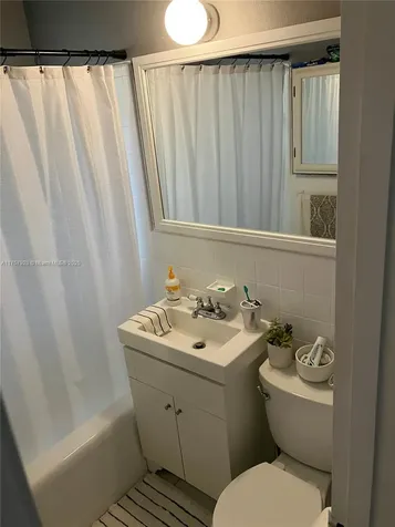 534 W 53rd Terrace Hialeah FL 33012
