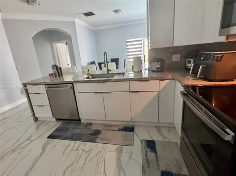 15551 SW 14th Street Miami FL 33194