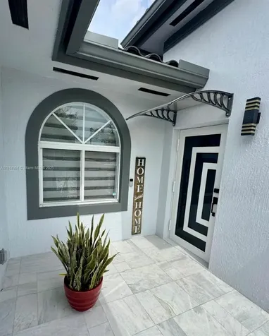 15551 SW 14th Street Miami FL 33194
