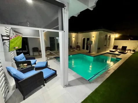 15551 SW 14th Street Miami FL 33194