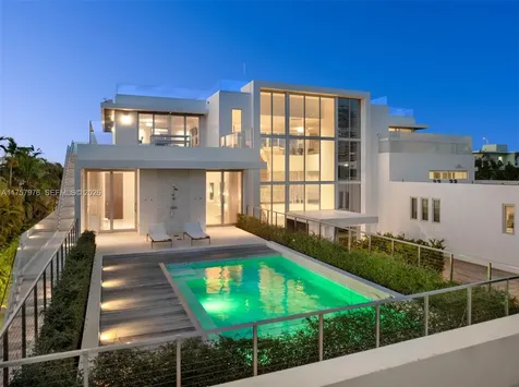 284 Bal Bay Drive Bal Harbour FL 33154