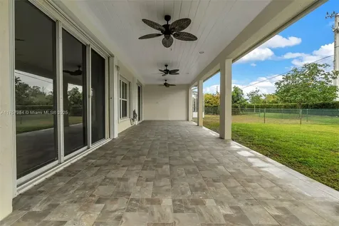 1831 NW 184th Terrace Pembroke Pines FL 33029