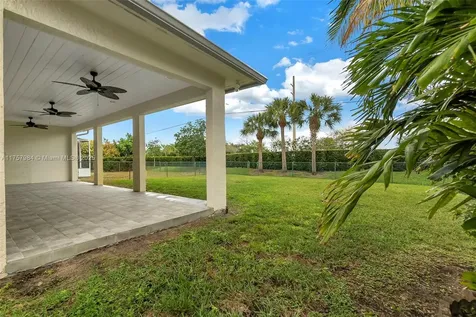 1831 NW 184th Terrace Pembroke Pines FL 33029