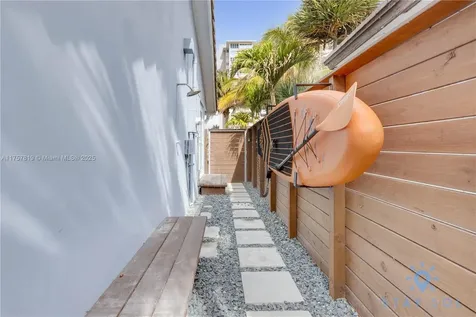 328 Missouri Street Hollywood FL 33019