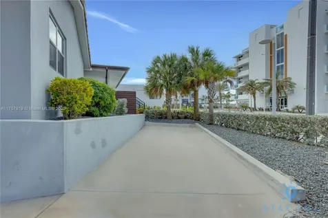 328 Missouri Street Hollywood FL 33019