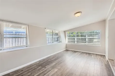 1753 NE 178th Street North Miami Beach FL 33162
