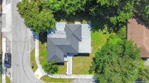 1400 NW 57th Street Miami FL 33142