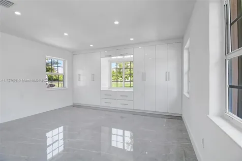 1400 NW 57th Street Miami FL 33142