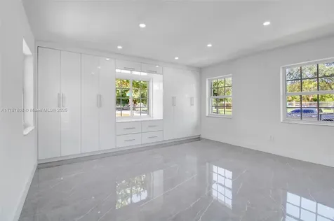 1400 NW 57th Street Miami FL 33142