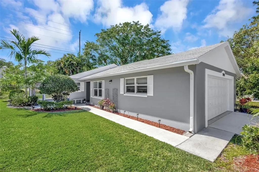 1241 Pine Sage Circle West Palm Beach FL 33409