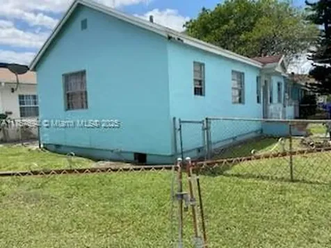 2156 NW 32nd Street Miami FL 33142