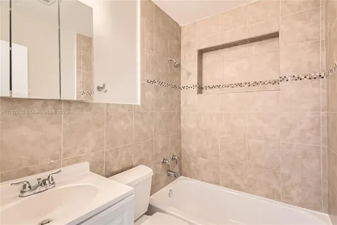 2310 N 65th Way Hollywood FL 33024