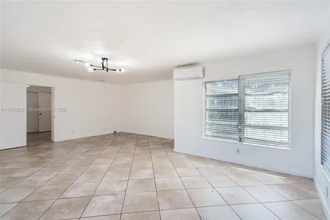 2310 N 65th Way Hollywood FL 33024