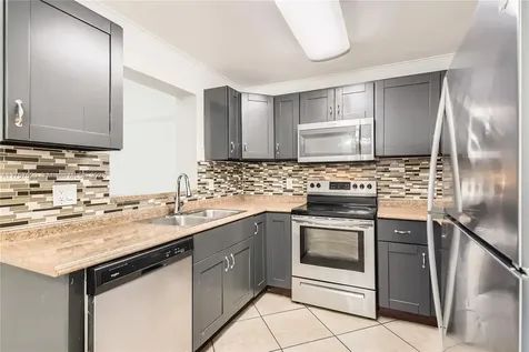2310 N 65th Way Hollywood FL 33024