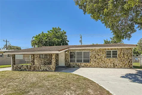 2310 N 65th Way Hollywood FL 33024