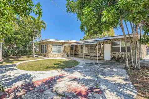 2310 N 65th Way Hollywood FL 33024