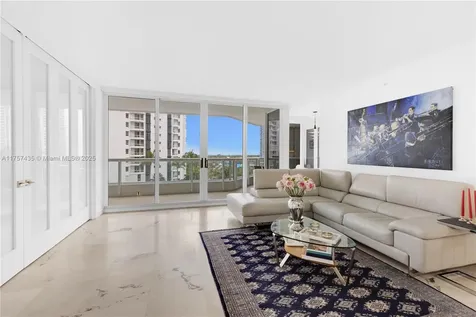 21055 Yacht Club Drive Aventura FL 33180