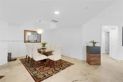 21055 Yacht Club Drive Aventura FL 33180