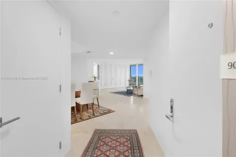 21055 Yacht Club Drive Aventura FL 33180