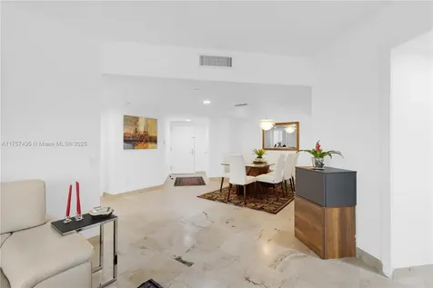 21055 Yacht Club Drive Aventura FL 33180