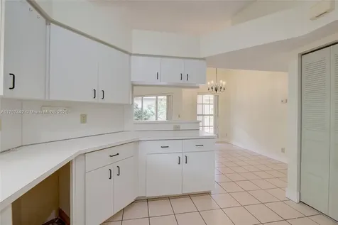 1251 Garden Road Weston FL 33326