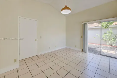 1251 Garden Road Weston FL 33326