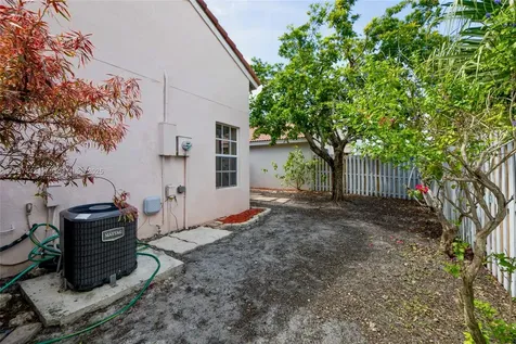 1251 Garden Road Weston FL 33326