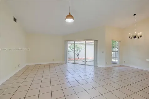 1251 Garden Road Weston FL 33326