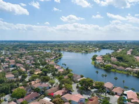 1251 Garden Road Weston FL 33326