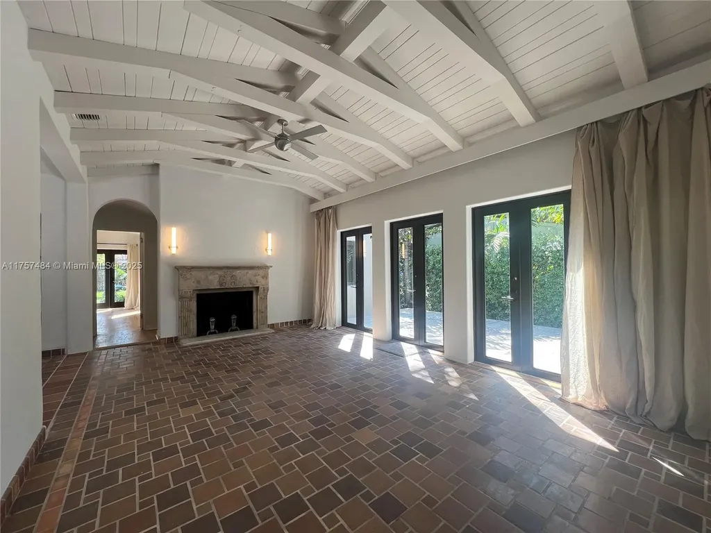 4449 Post Avenue Miami Beach FL 33140