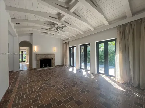 4449 Post Avenue Miami Beach FL 33140