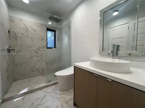 4449 Post Avenue Miami Beach FL 33140