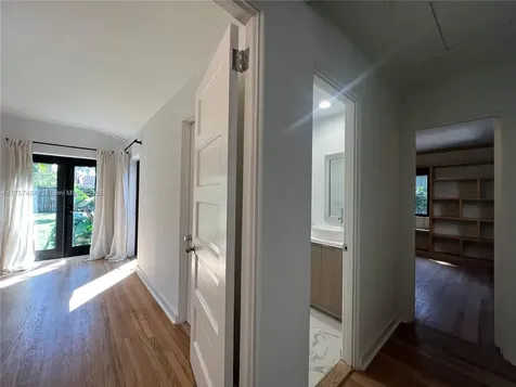 4449 Post Avenue Miami Beach FL 33140