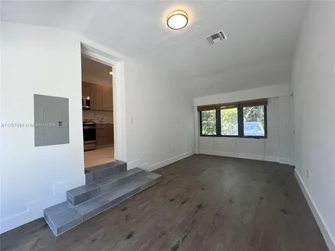 4449 Post Avenue Miami Beach FL 33140