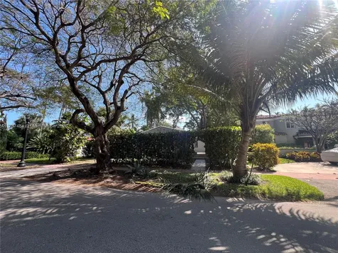 4449 Post Avenue Miami Beach FL 33140