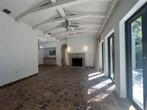 4449 Post Avenue Miami Beach FL 33140