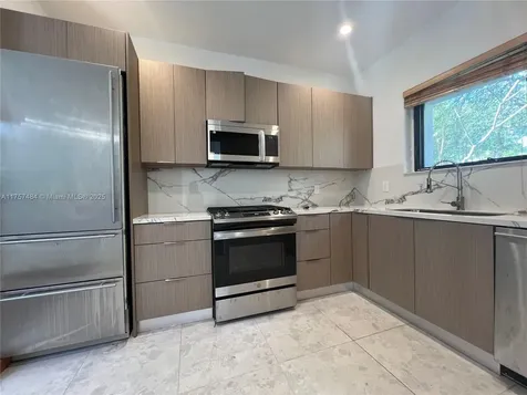 4449 Post Avenue Miami Beach FL 33140