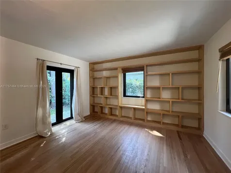 4449 Post Avenue Miami Beach FL 33140